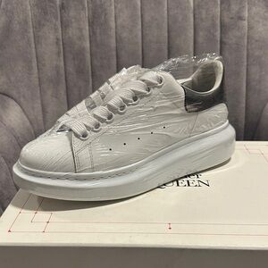 Alexander McQueen Gunmetal